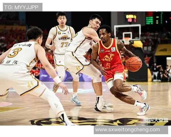 黑龙江男篮迎战辽宁队全力争胜期待精彩对决与球迷共庆篮球盛宴 黑龙江男篮迎战辽宁队全力争胜期待精彩对决与球迷共庆篮球盛宴