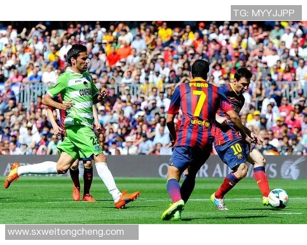 2013年巴萨与巴黎的巅峰对决回顾与精彩瞬间分析